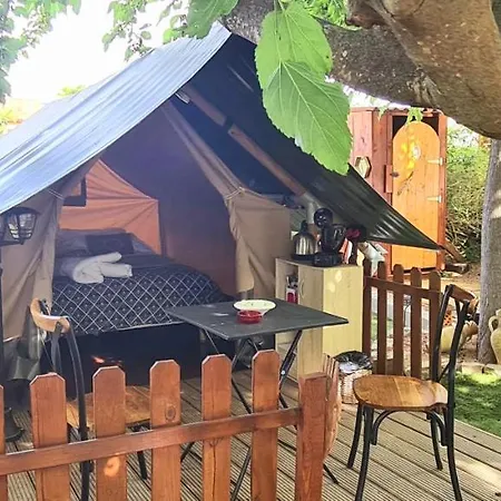 Lodges Les Muriers *